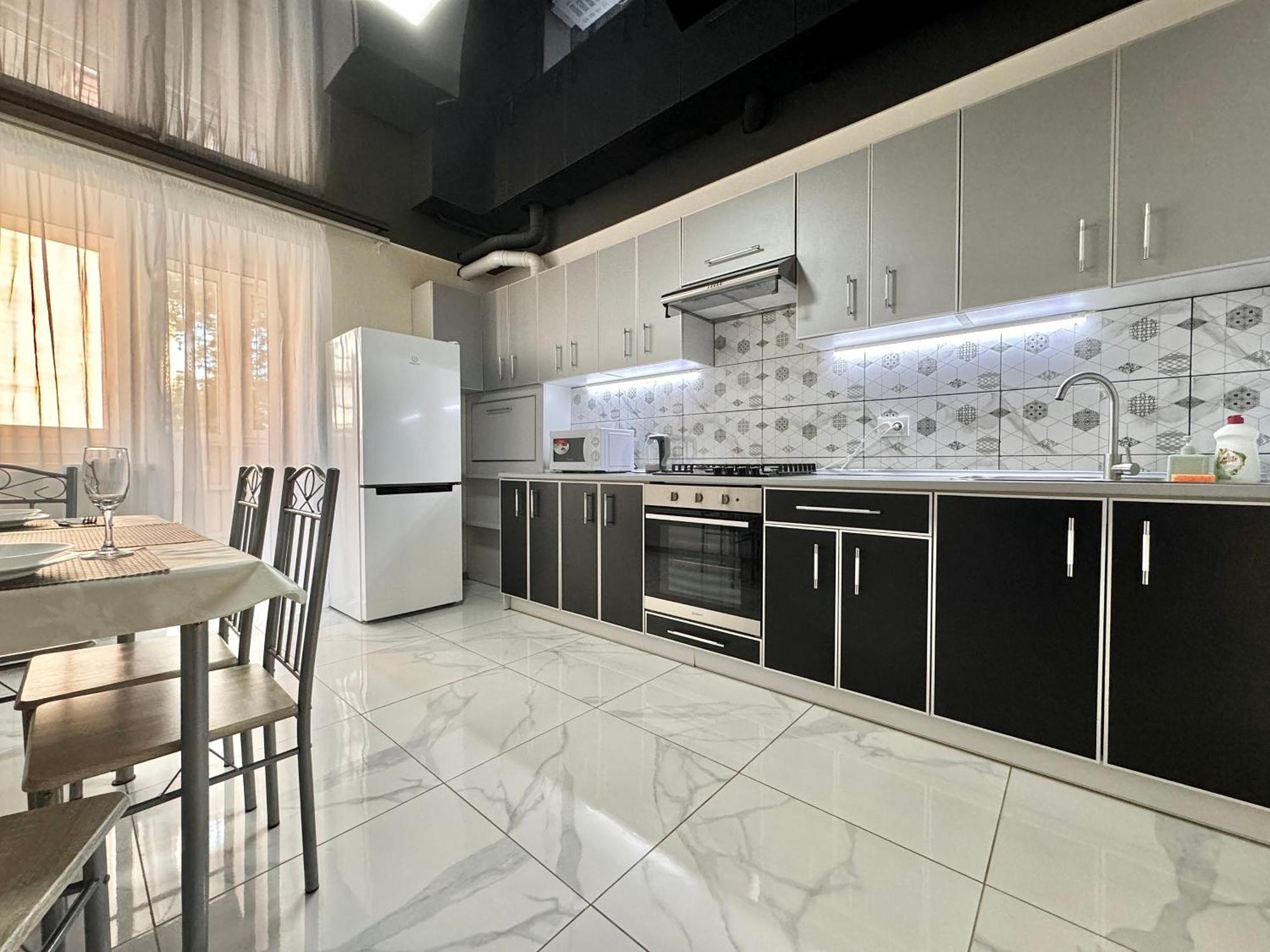 Apartpoltava 2 Окремі Кімнати, Новобудова, Два Великих Ліжка Центр, Корпусний Сад Poltava Exterior foto